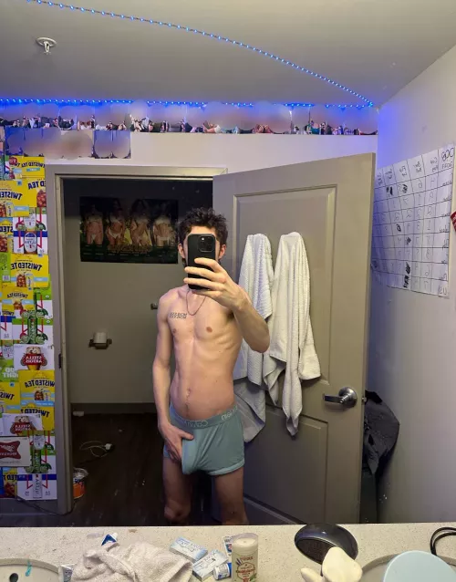 They say skinny dudes are packin