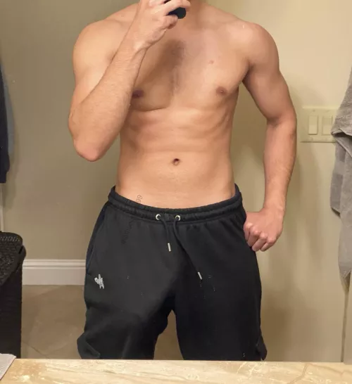 Think anyone noticed this bulge at the gym? It felt so heavy swinging as I walked