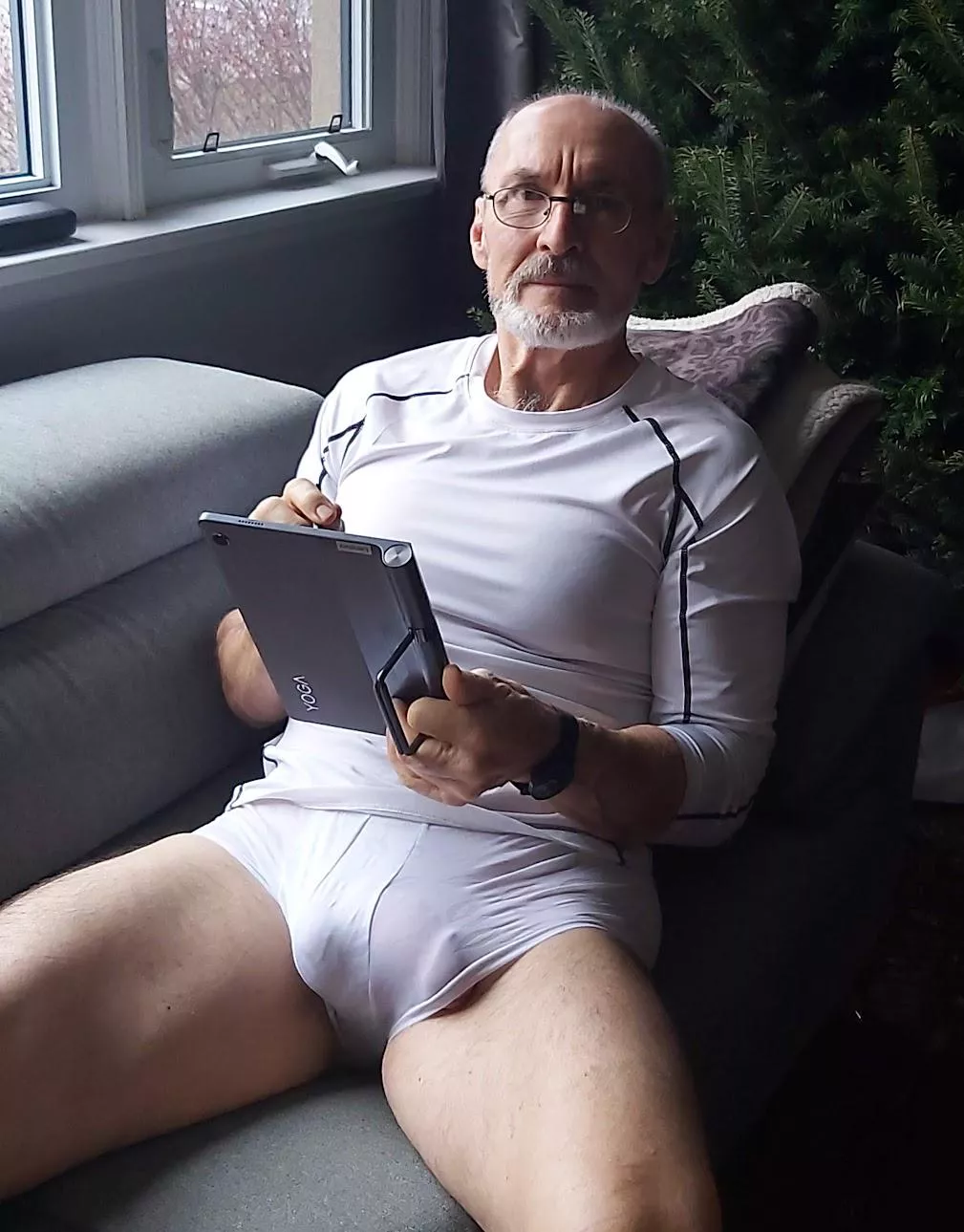 time for a bulge pic at 71 they are still fun to take!!!