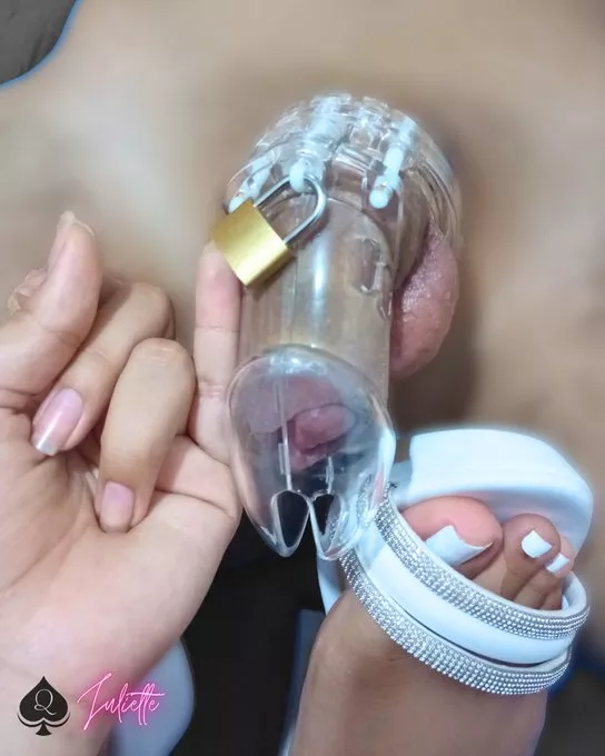 Today is the first day locked up 🔐 for my boyfriend. 🤣🤣 The chastity cage is too big for him 🤏 💡 Any tip?