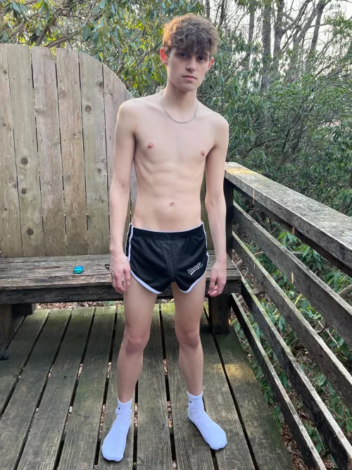 would u make out with me? 