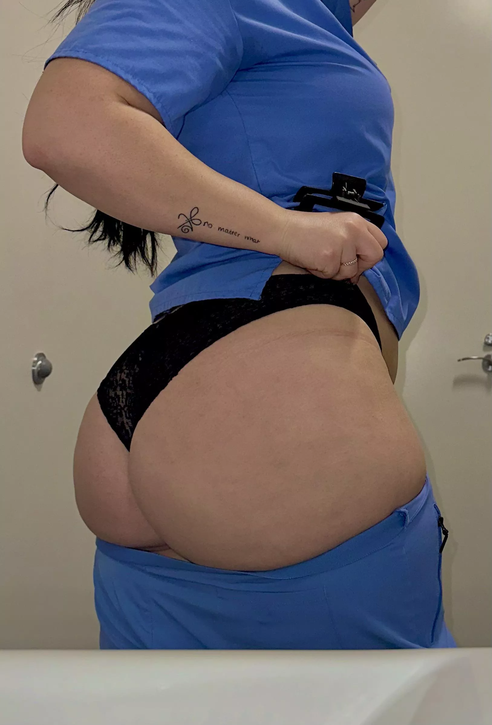 Would you rather taste me or your meds? 🤪