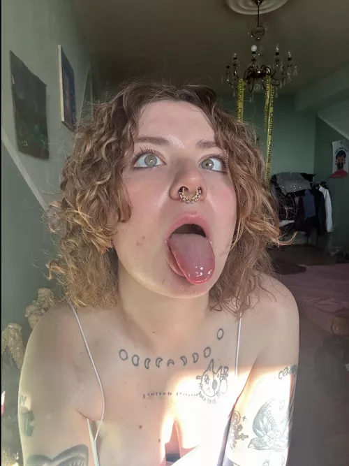 1 sec before a disaster 😈