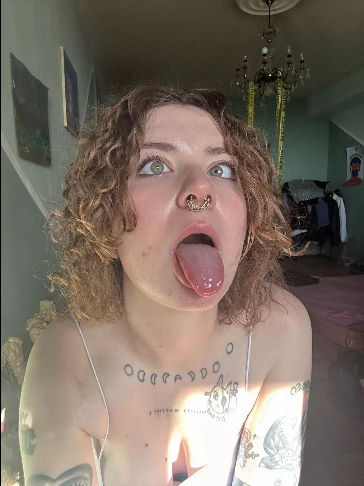 1 sec before a disaster 😈