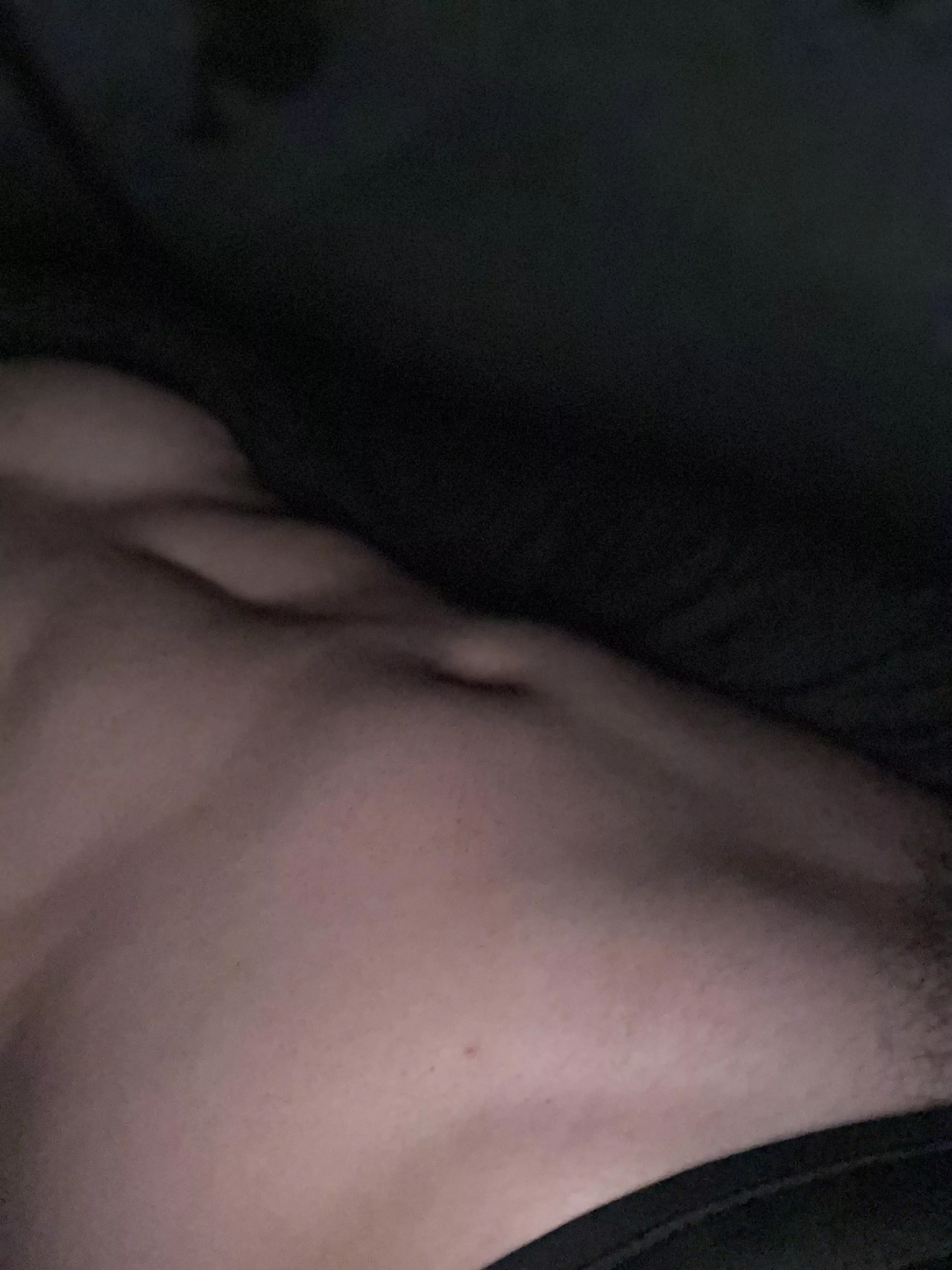 22 fit famous tiktoker here. Dm me a pic maxsweet2024