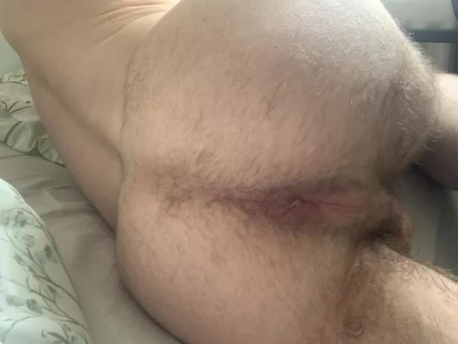 [22] I’ve got somewhere for your morning wood. Dm me.