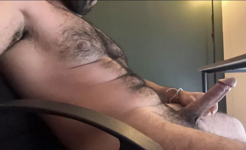 28m; looking to stroke with fit hung muscular bros. Send pics when adding with asl. Sc: tarsha1534