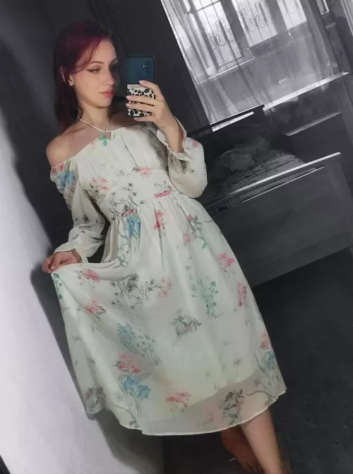 Anyone interested in buying me some dresses or lingerie to try on for them?