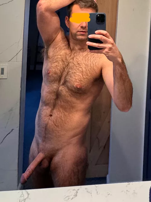 Are hairy guys hot? 