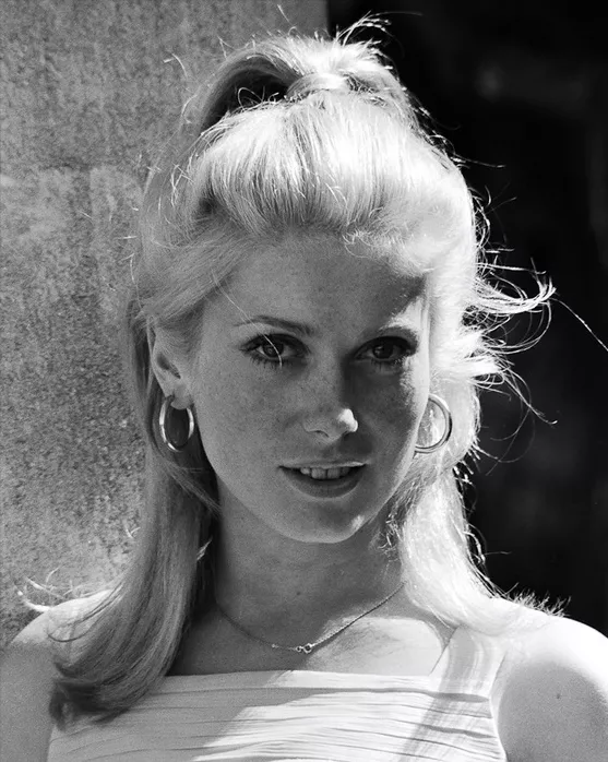 Catherine Deneuve (1965)