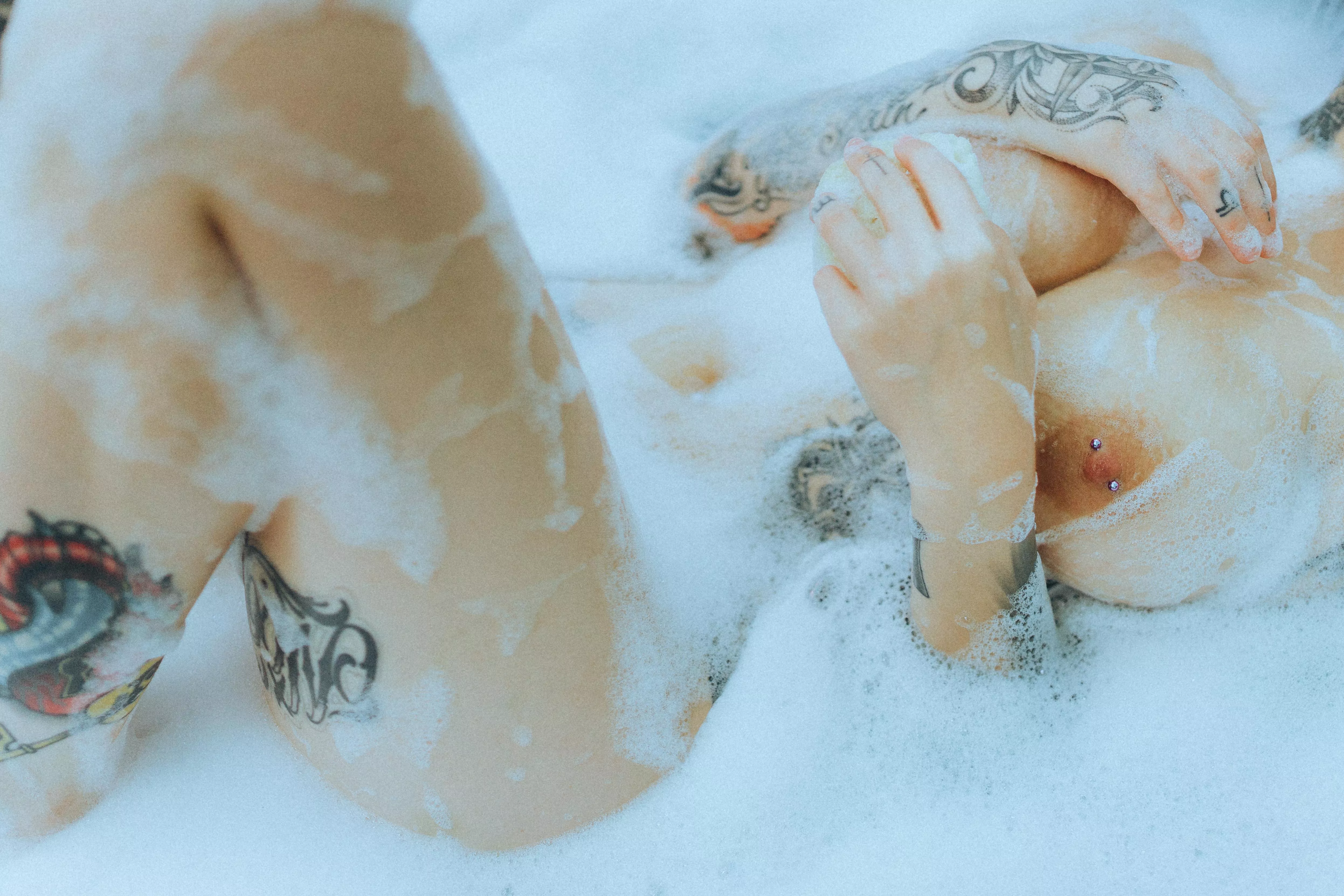 Clean white cheeks are the best cheeks