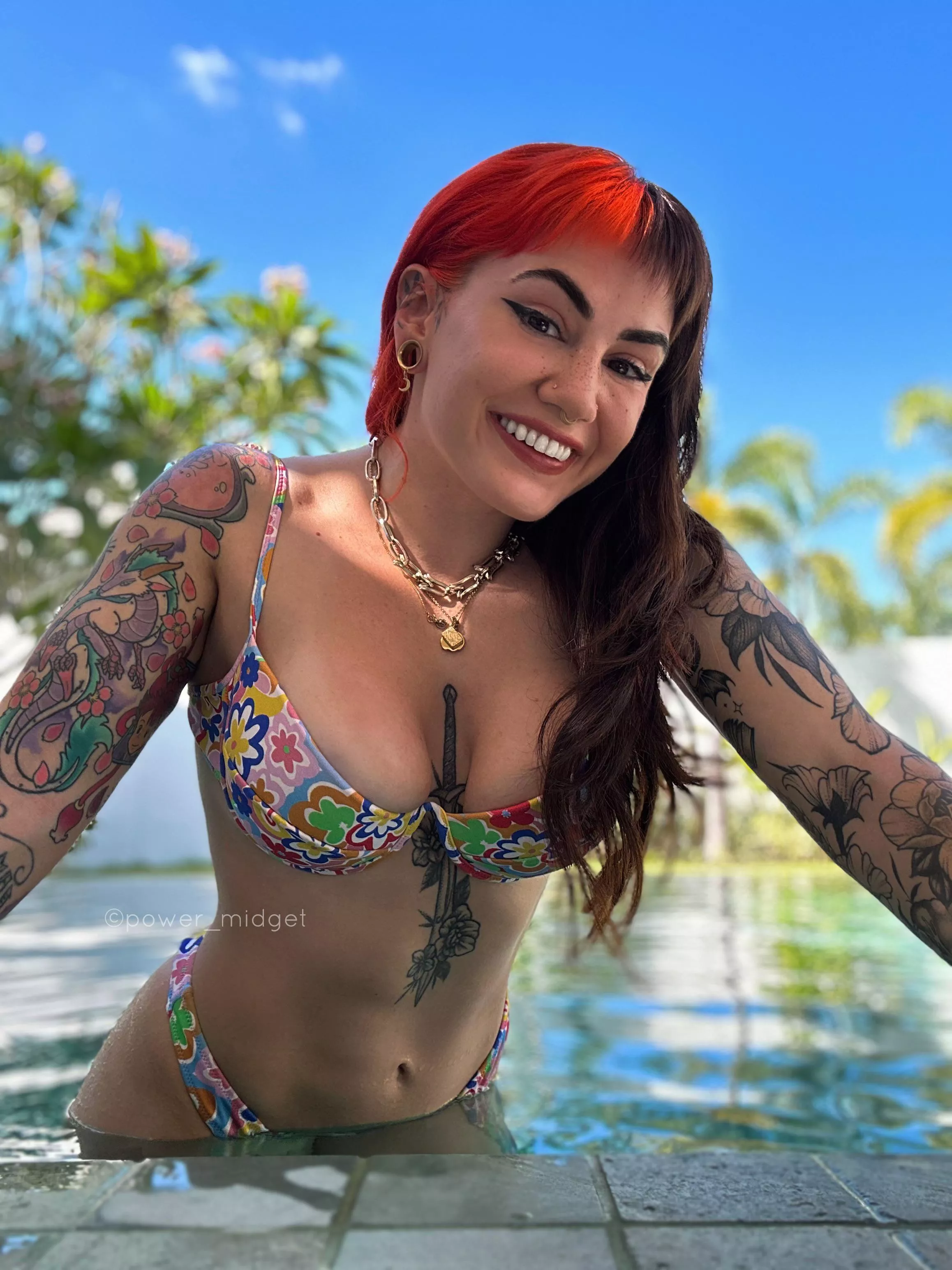 Come for a swim? 😇