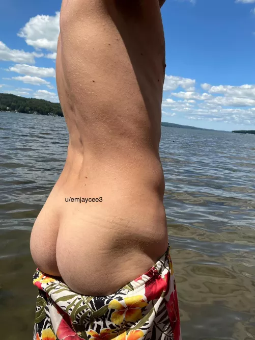 Do things to me? It’s only fun if you share the first thoughts that comes to mind. 