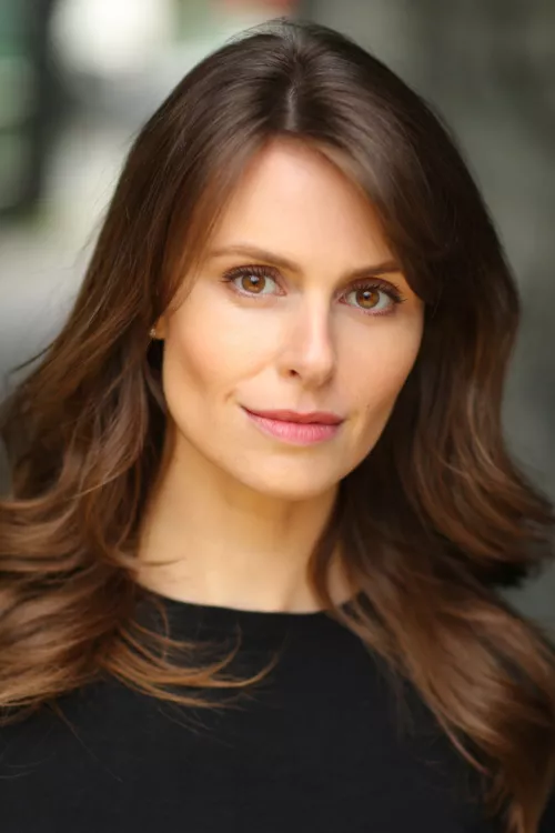 Ellie Taylor 