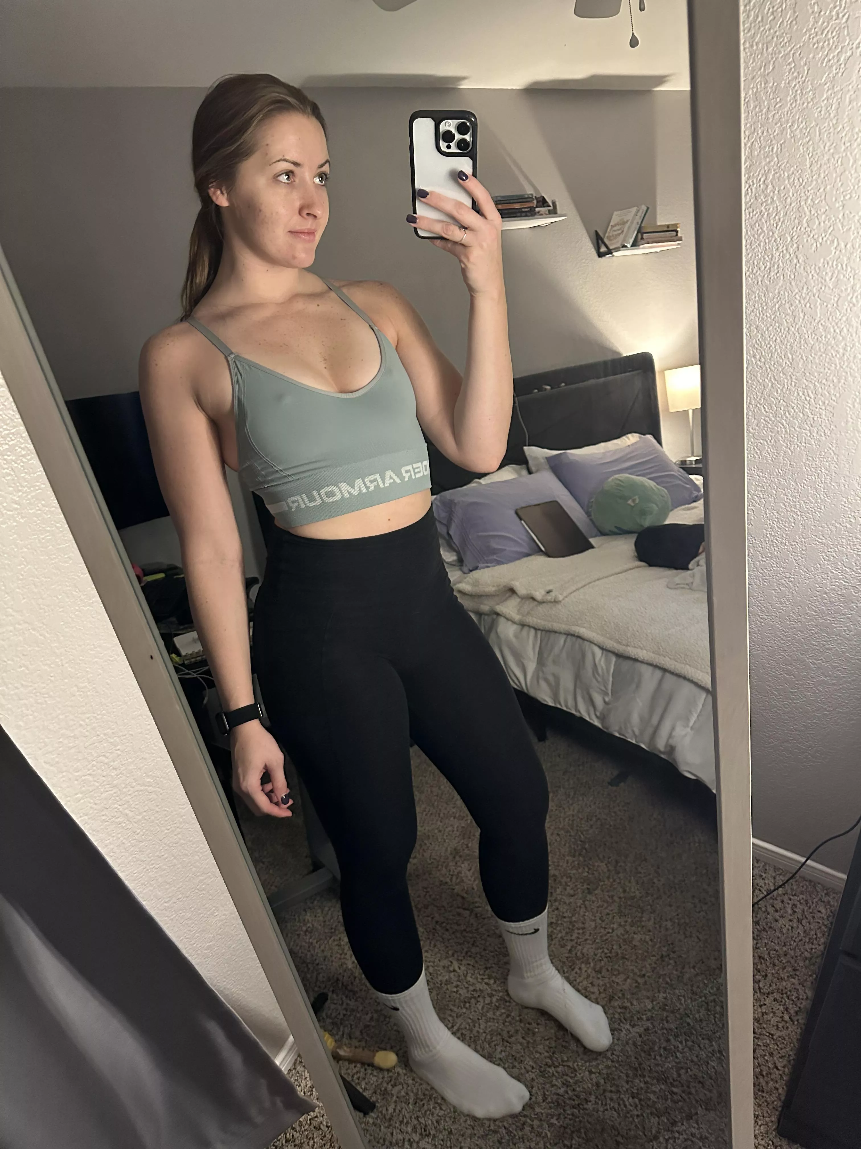 felt cute in my yoga pants and wanted to share 🥰