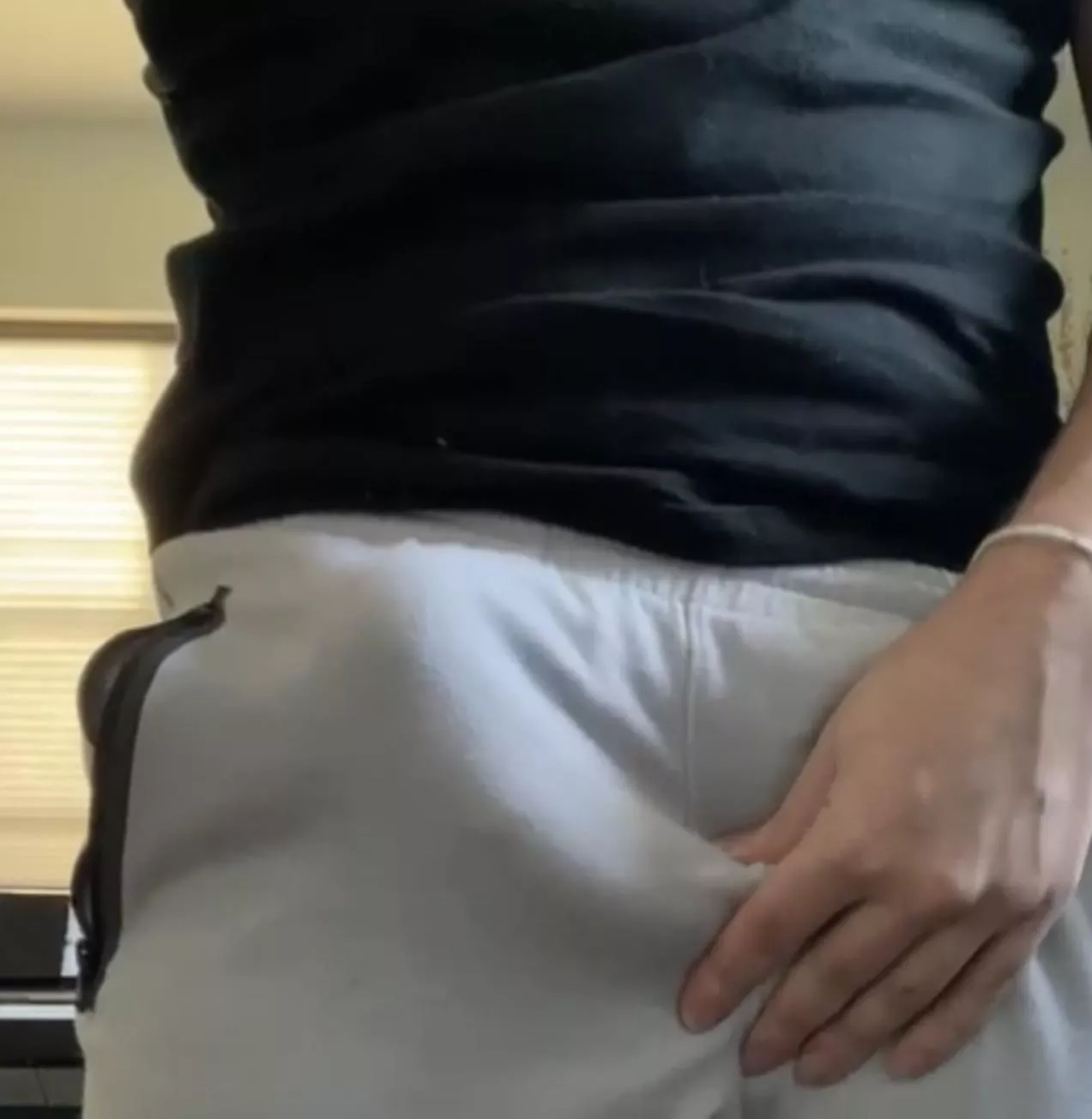 Grey sweatpants = cheat codes