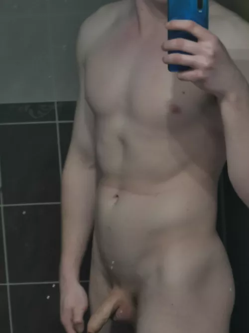  haven't been training too much and put on a little weight lately, Can you even tell I've ever been to a gym? 