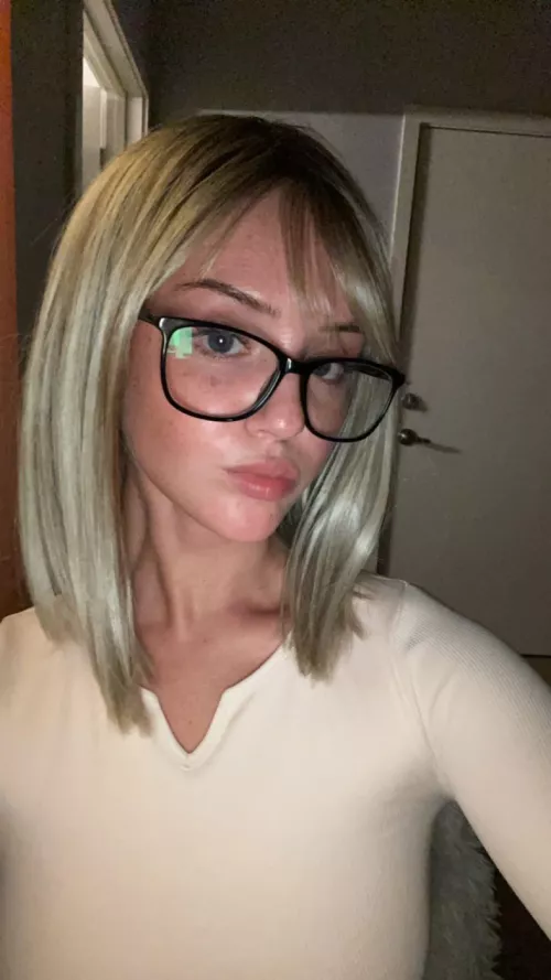 I am seeking older guys for a wild session