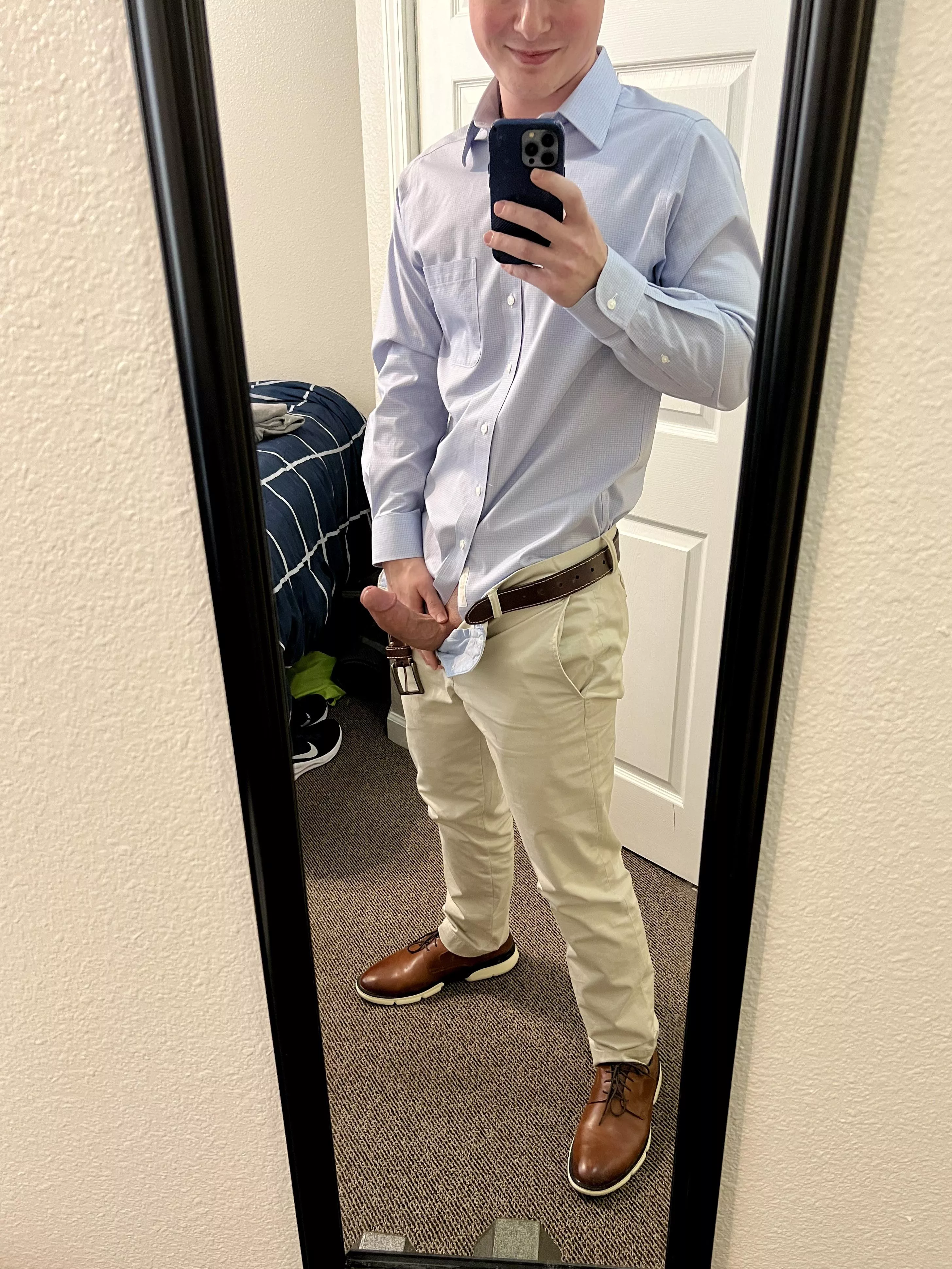 Imagine getting fucked by the new college intern. Pms open