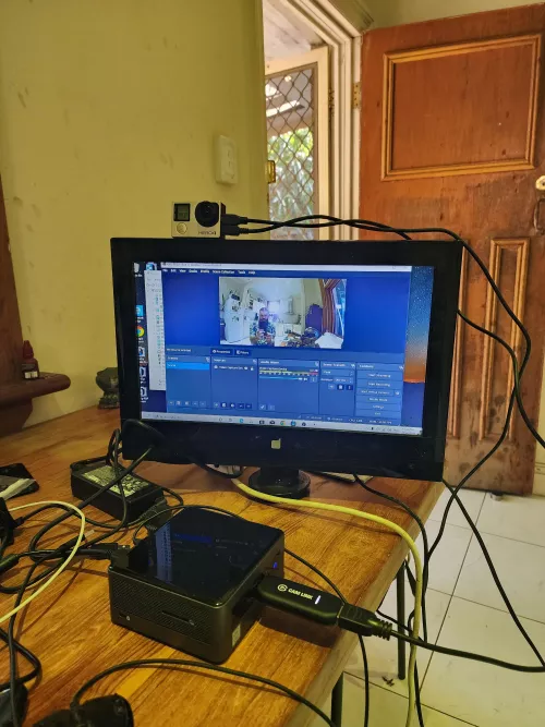 Janky AF mini pc streaming rig (street find)