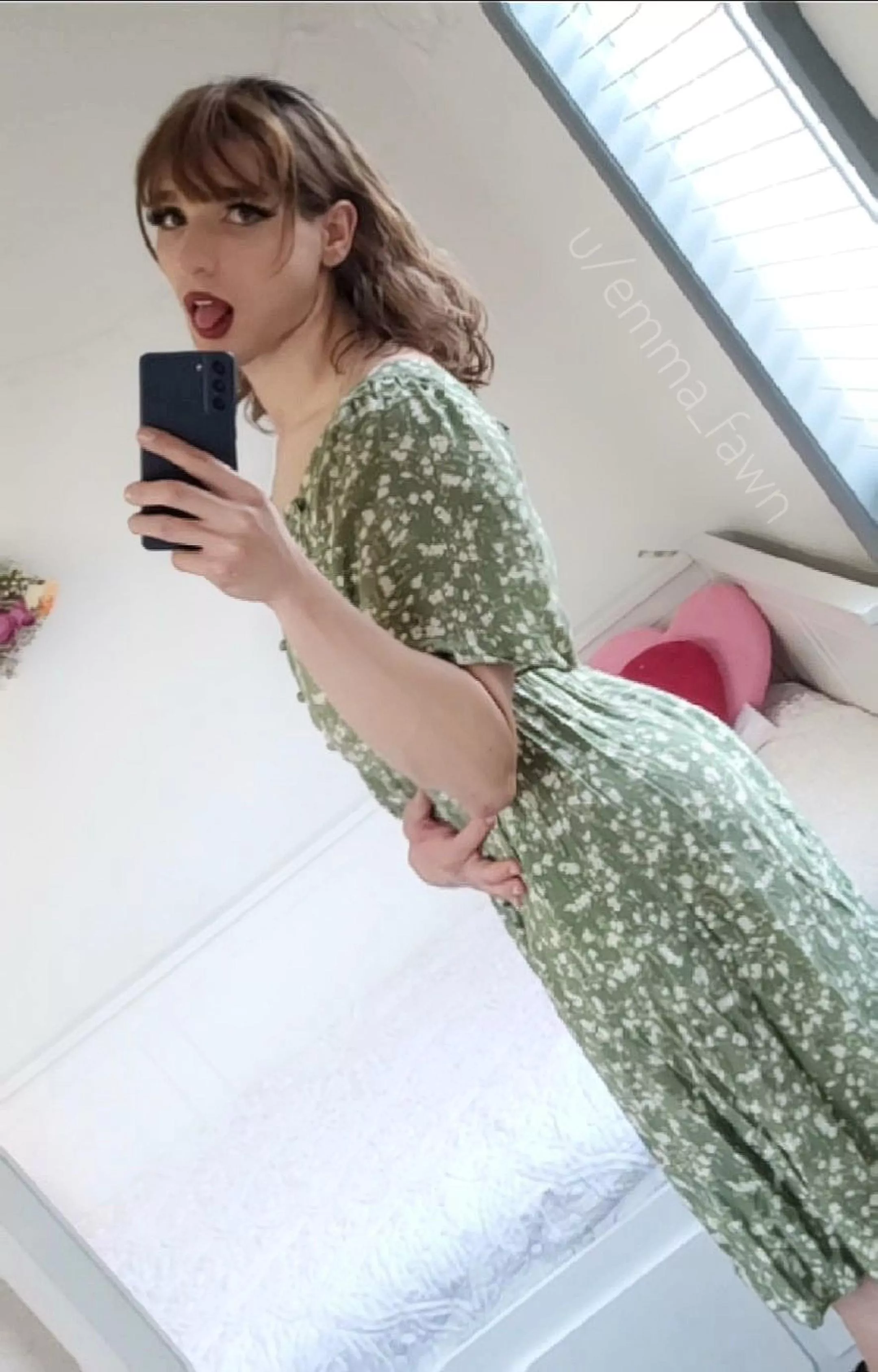 Just got this new dress and I love it!! I want to buy more green dresses, do you think green looks good on me? 😊💕