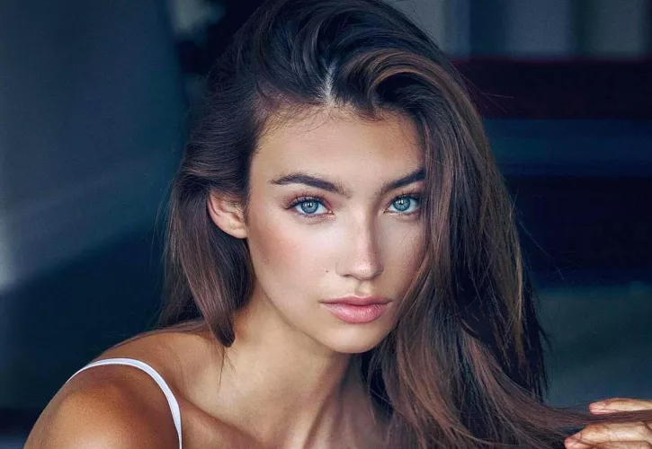 Lorena Rae