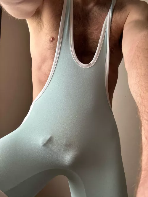 Love this singlet 