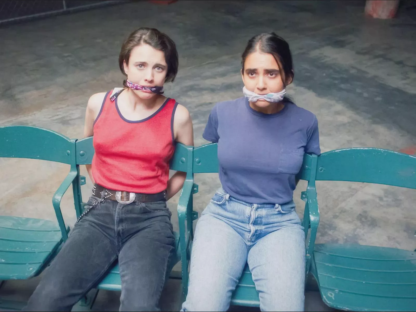 Margaret Qualley and Geraldine Viswanathan in Drive-Away Dolls