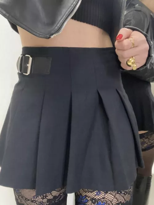 Mini black skirt 