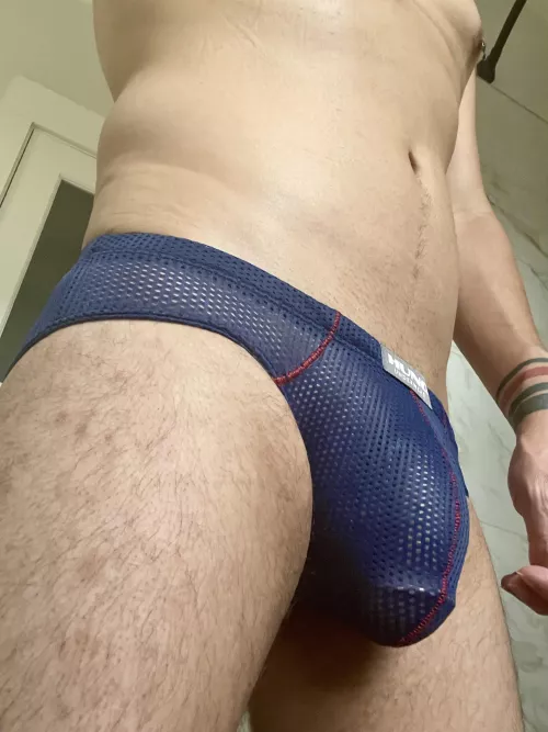 my blue mesh Hungs 🫡