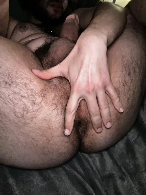 Need someone to ruin my insides before bed