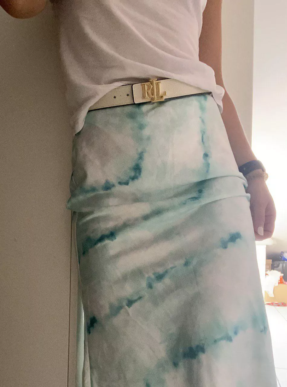 Pencil silk skirt 