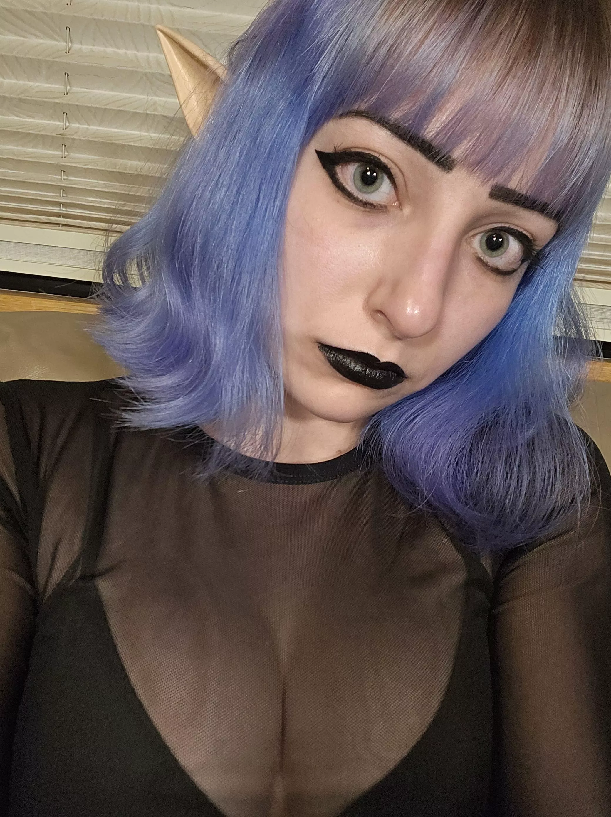 She doesn't deserve your cum, or your money. I do. 😈💦 [CAM] [SEXT] [GFE] [RATE] [VID] [SUB] [DOM] [FET] (pricing below)