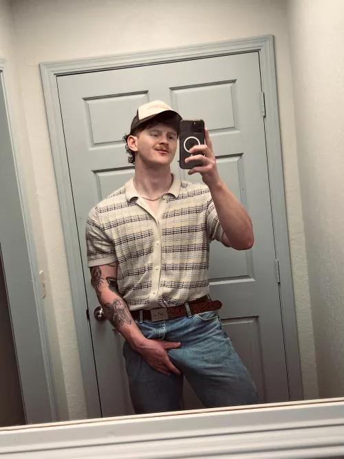 Someone at work told me everyone could see my outline so I had to check for myself 