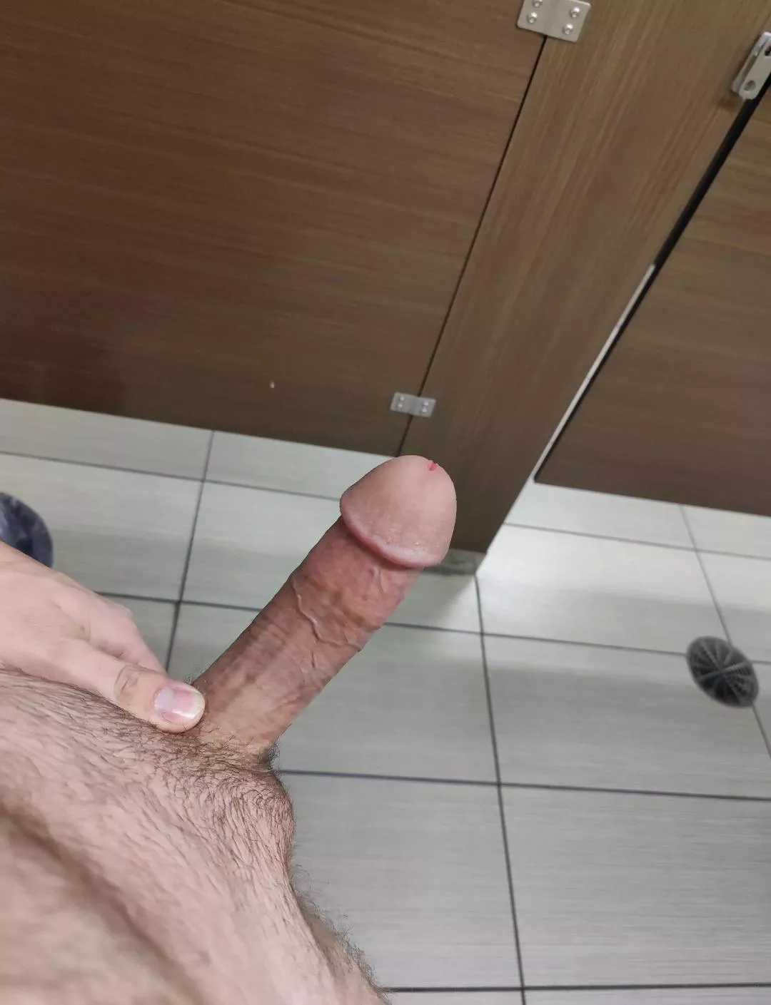 Someone walked in as soon as I got the pic. 😏😏