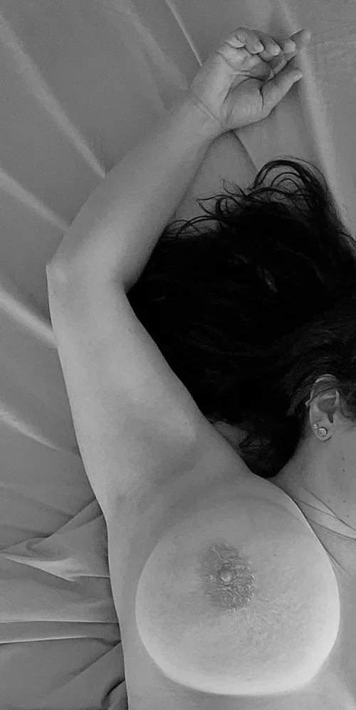 Still can feel you kiss me, love 🎶