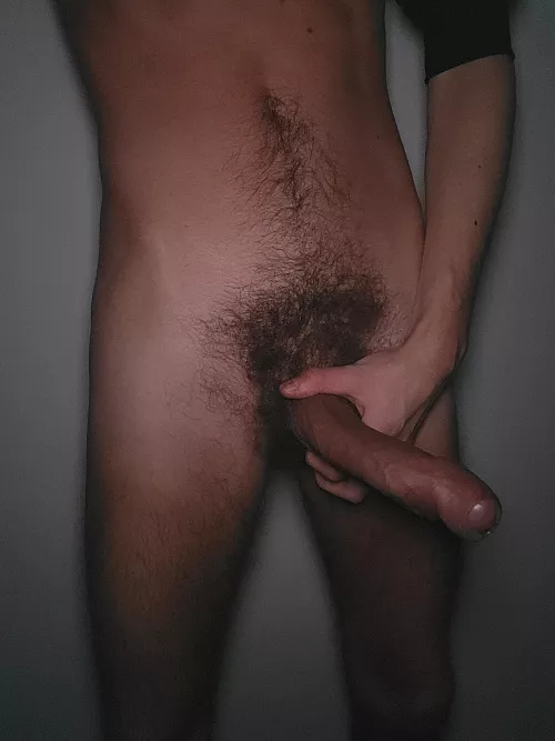 Straight but curious BWC M25. Looking for femboys, cd or other big cocks to jerk and cum sc:jungerhengst98 
