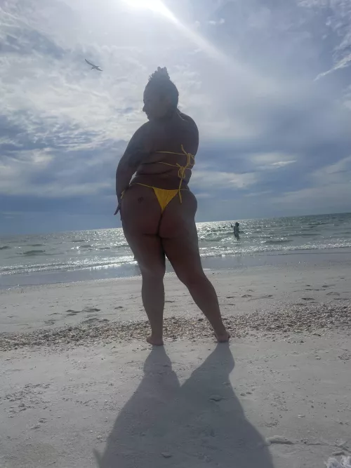 Two piece yellow💗