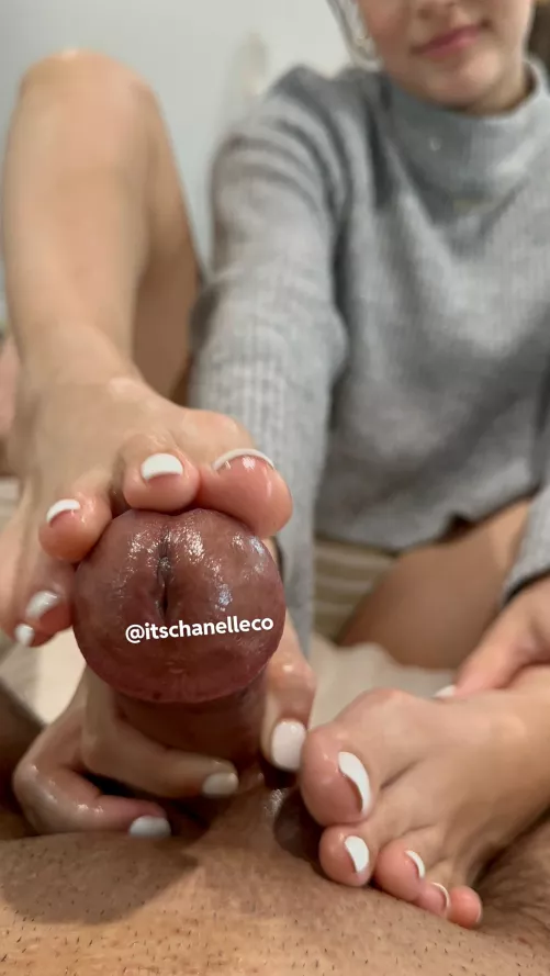 White toes make him cum so hard🤍💦