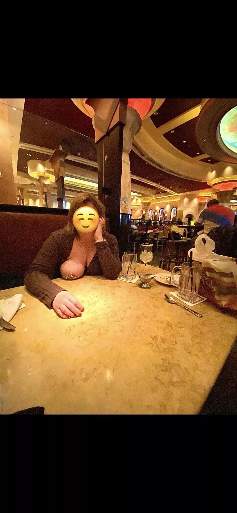 Who else loves the Cheesecake Factory???