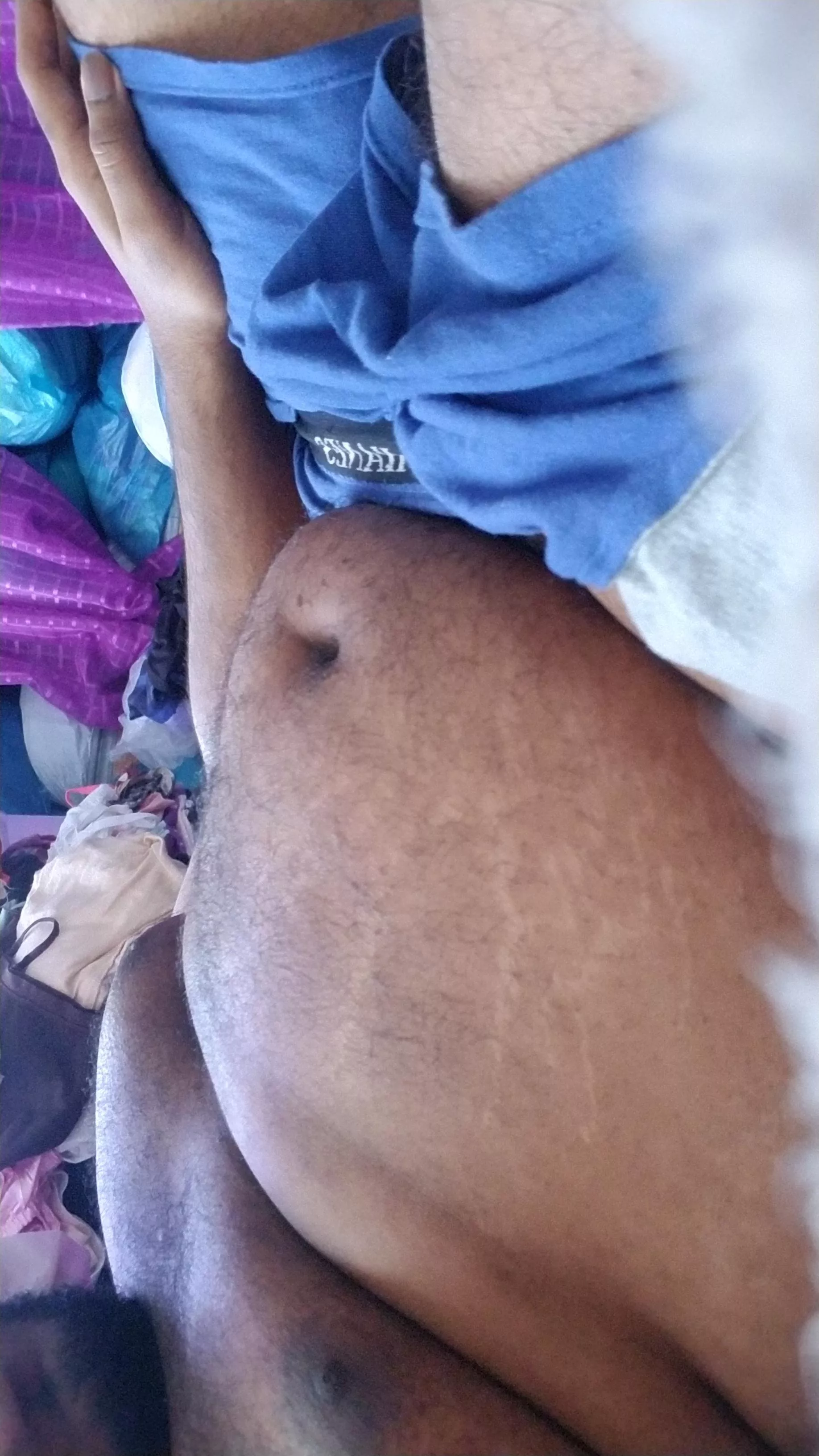 Young chubby. Dm me! 