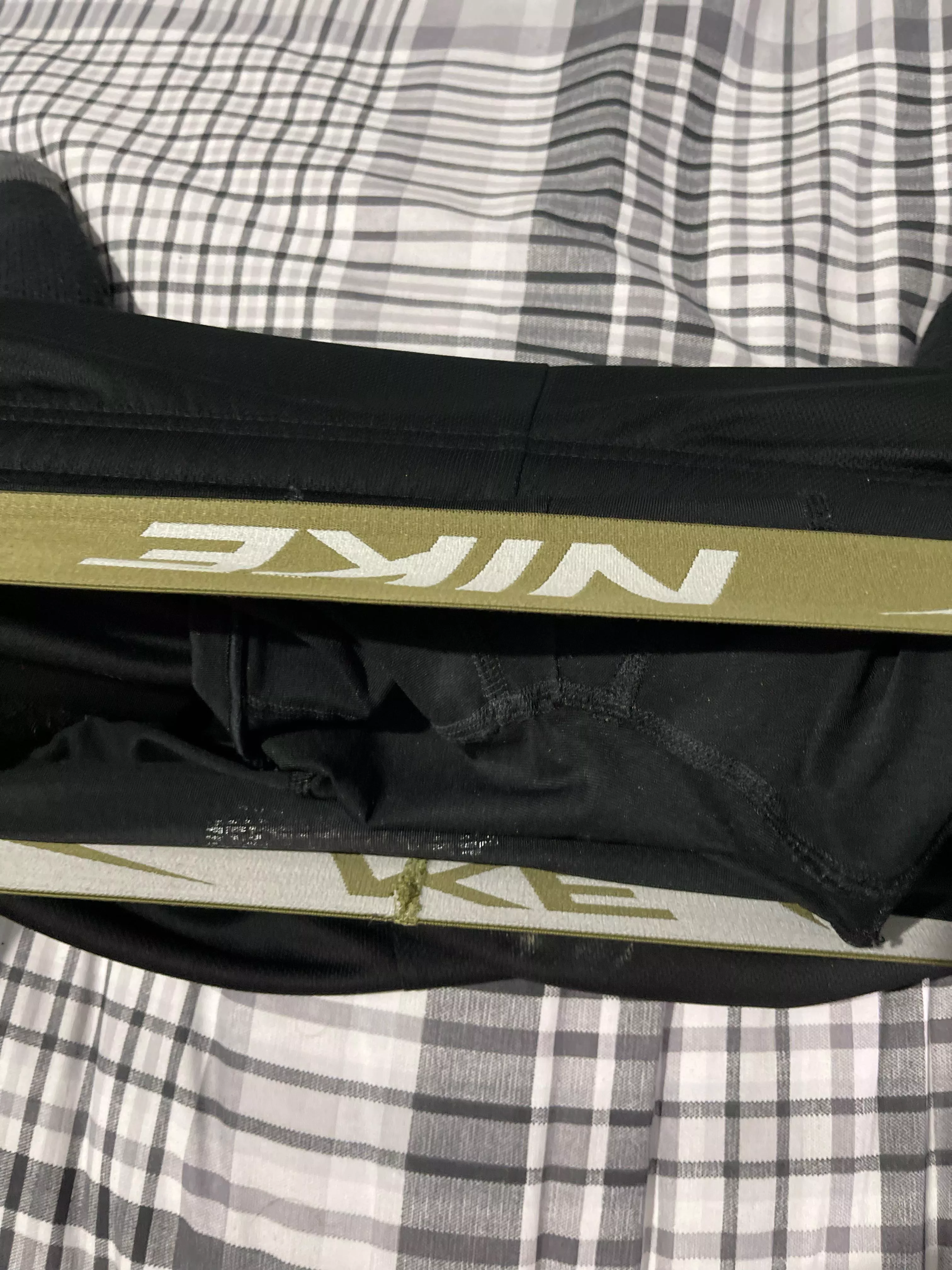 18 m anyone to watch me cum? @j4ck2306