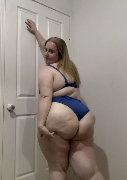 19yo blonde marshmallow x