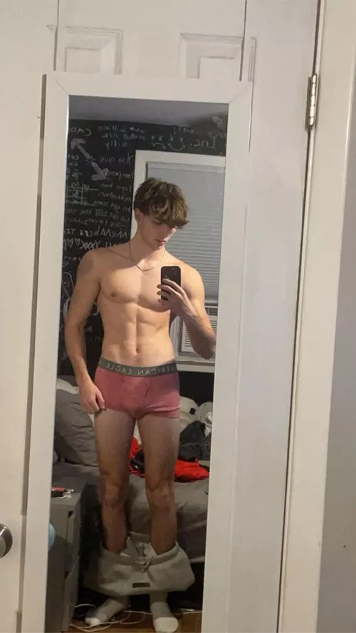 20 for big muscle guys fit ONLY send me pics or vids of you flexing. Tyxler247