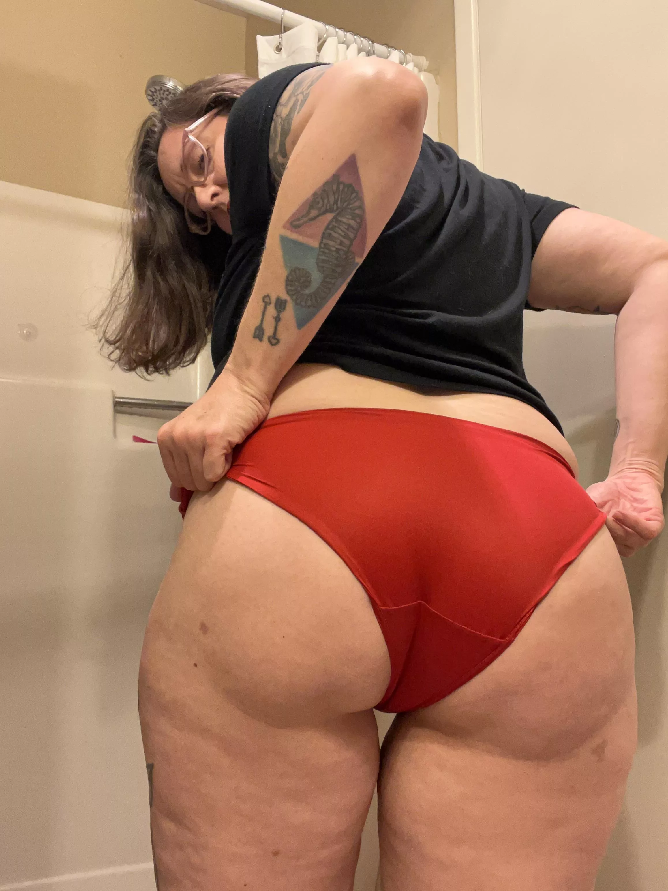 43 Love these red MILF panties