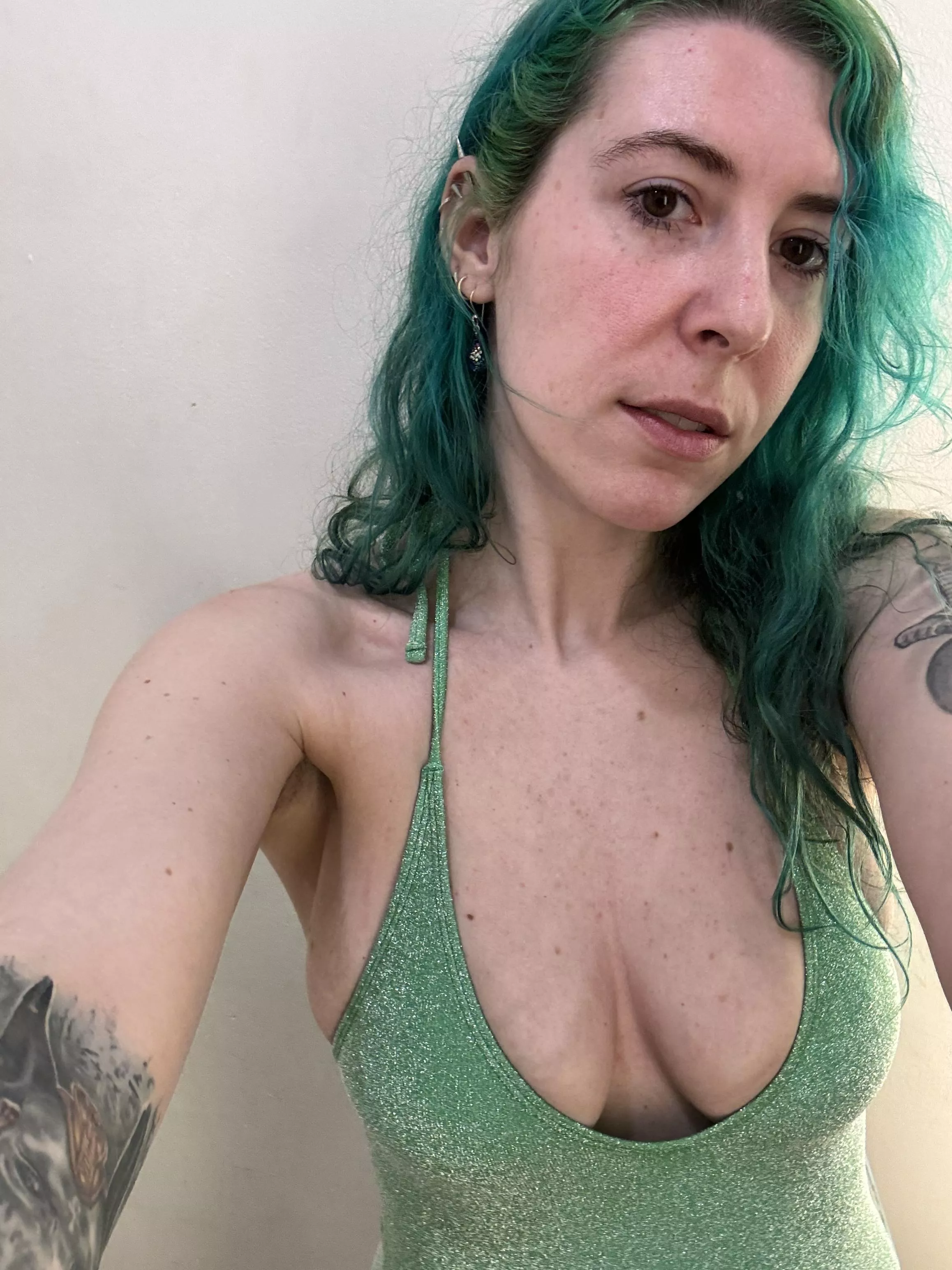 All green babe
