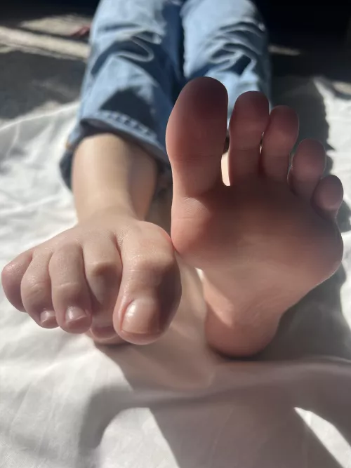 Bare feet n Denim