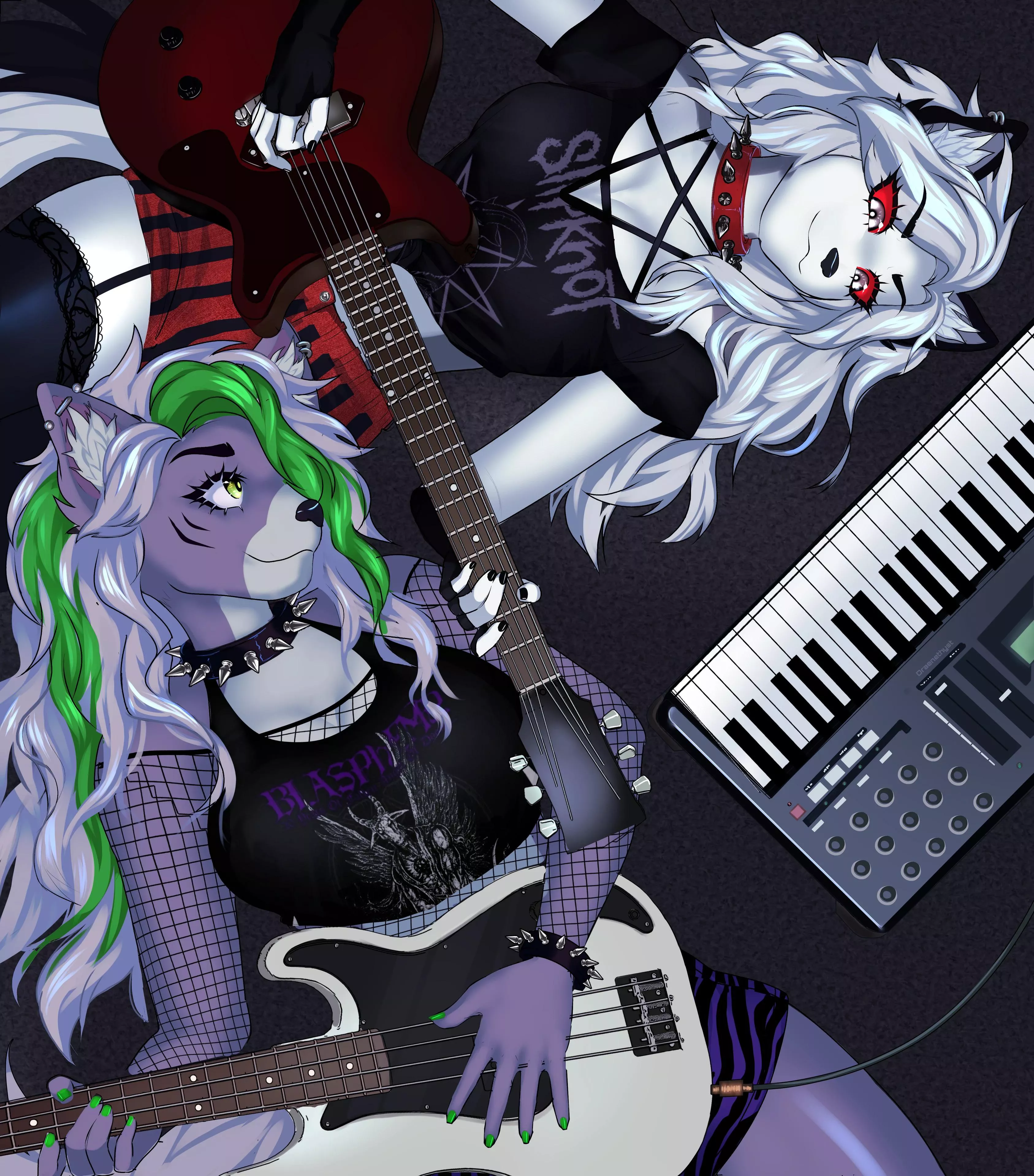 Best of both worlds 💜🖤