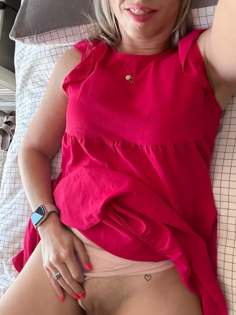 Big lips, bigger dreams.(39)