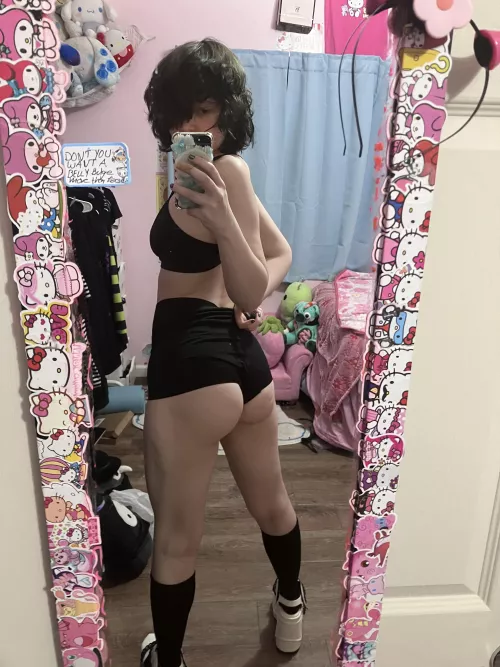 Bois always have the strongest legs in the god damn planet 